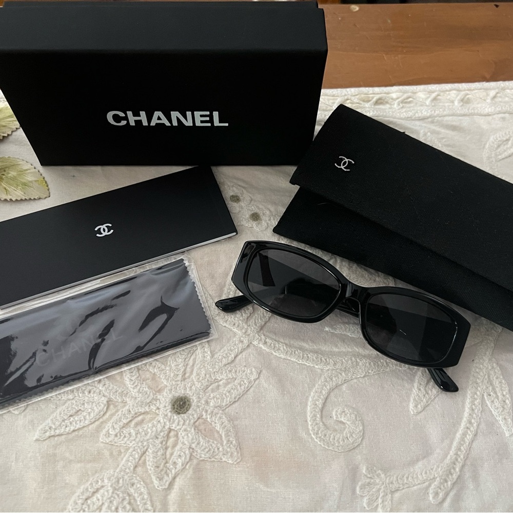 Chanel Black Rectangular Sunglasses with Sleek Design